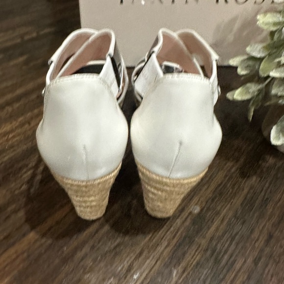 Taryn Rose Krissy Wedges Size 7.5 Never worn - Picture 5 of 9